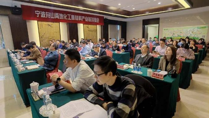 精细化工药剂在自来水厂中主要用于以下几个方面：
